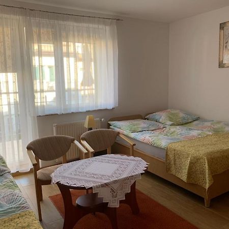 Pokoje Goscinne Matros Ustronie Morskie Buitenkant foto