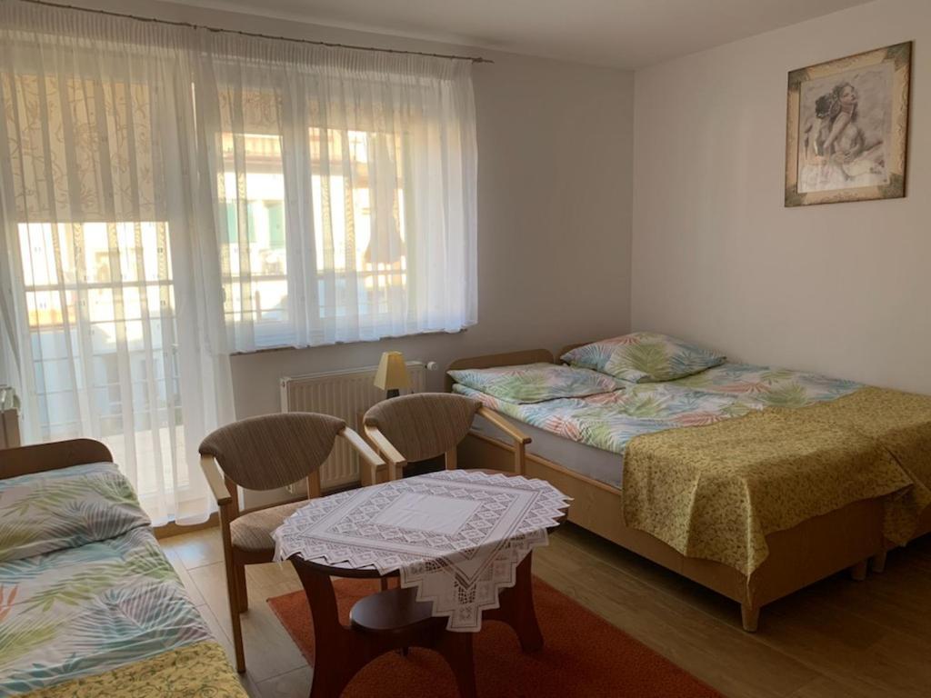 Pokoje Goscinne Matros Ustronie Morskie Buitenkant foto