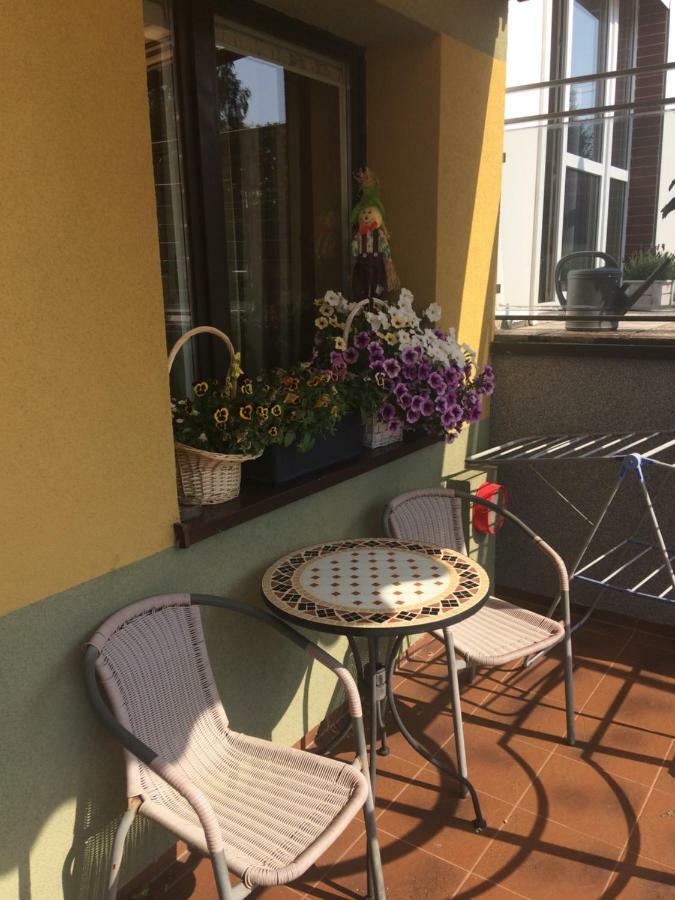 Pokoje Goscinne Matros Ustronie Morskie Buitenkant foto