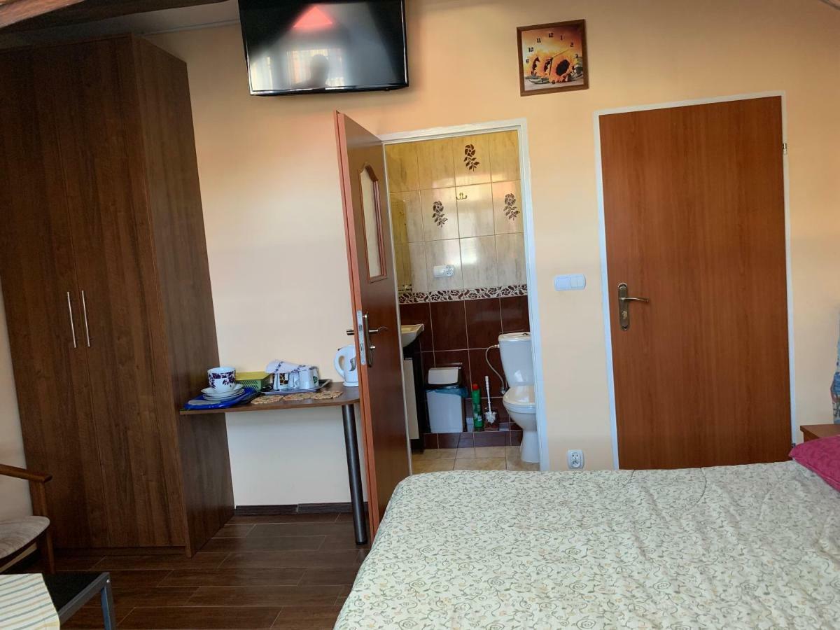 Pokoje Goscinne Matros Ustronie Morskie Buitenkant foto